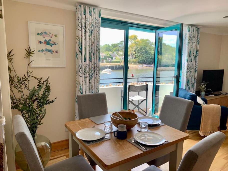 Апартаменты Crabshell Quay Waterfront Living In Kingsbridge Кингсбридж Экстерьер фото
