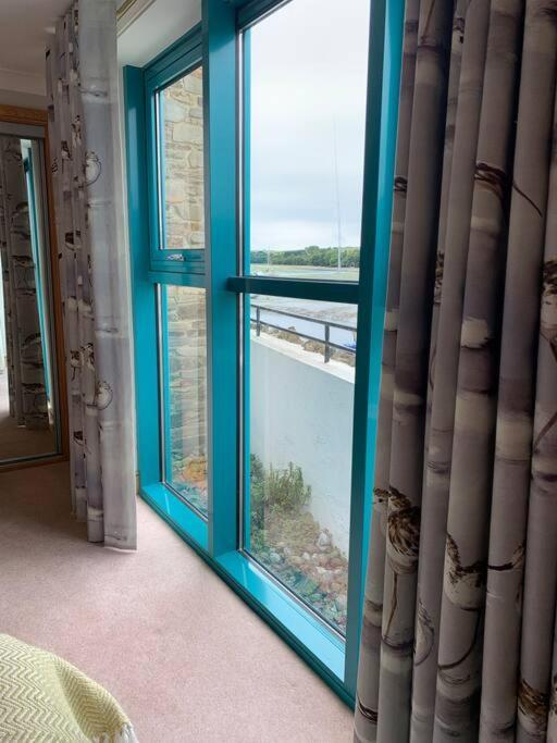Апартаменты Crabshell Quay Waterfront Living In Kingsbridge Кингсбридж Экстерьер фото